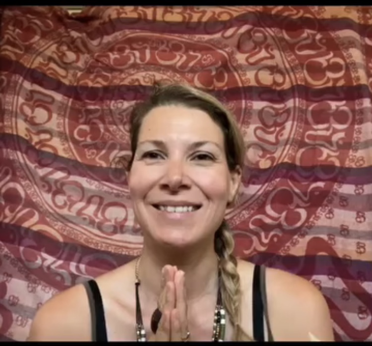 Marina YogaMoon, professeure de yoga